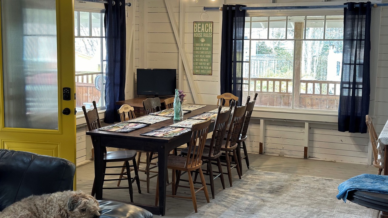 Photo of Livingroom in Summerville Centre