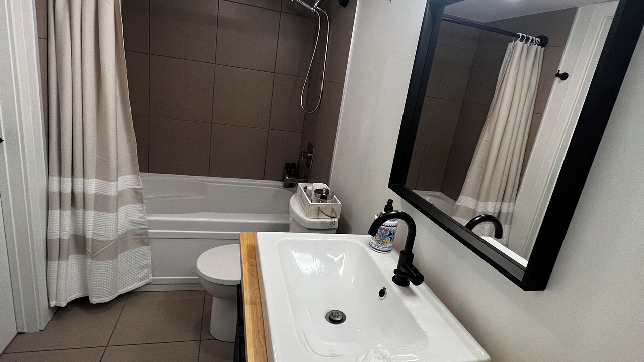 Photo of Bathroom in Victoria Park