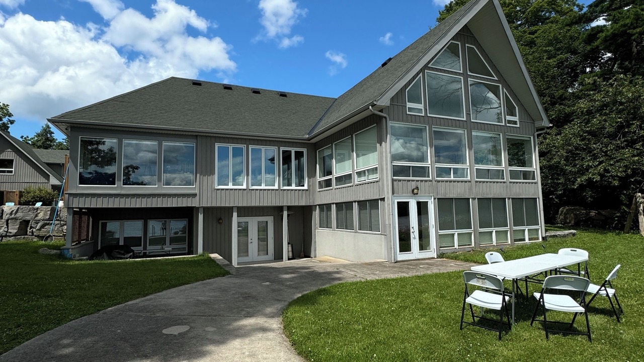 Photo of Outdoor in Howe Island