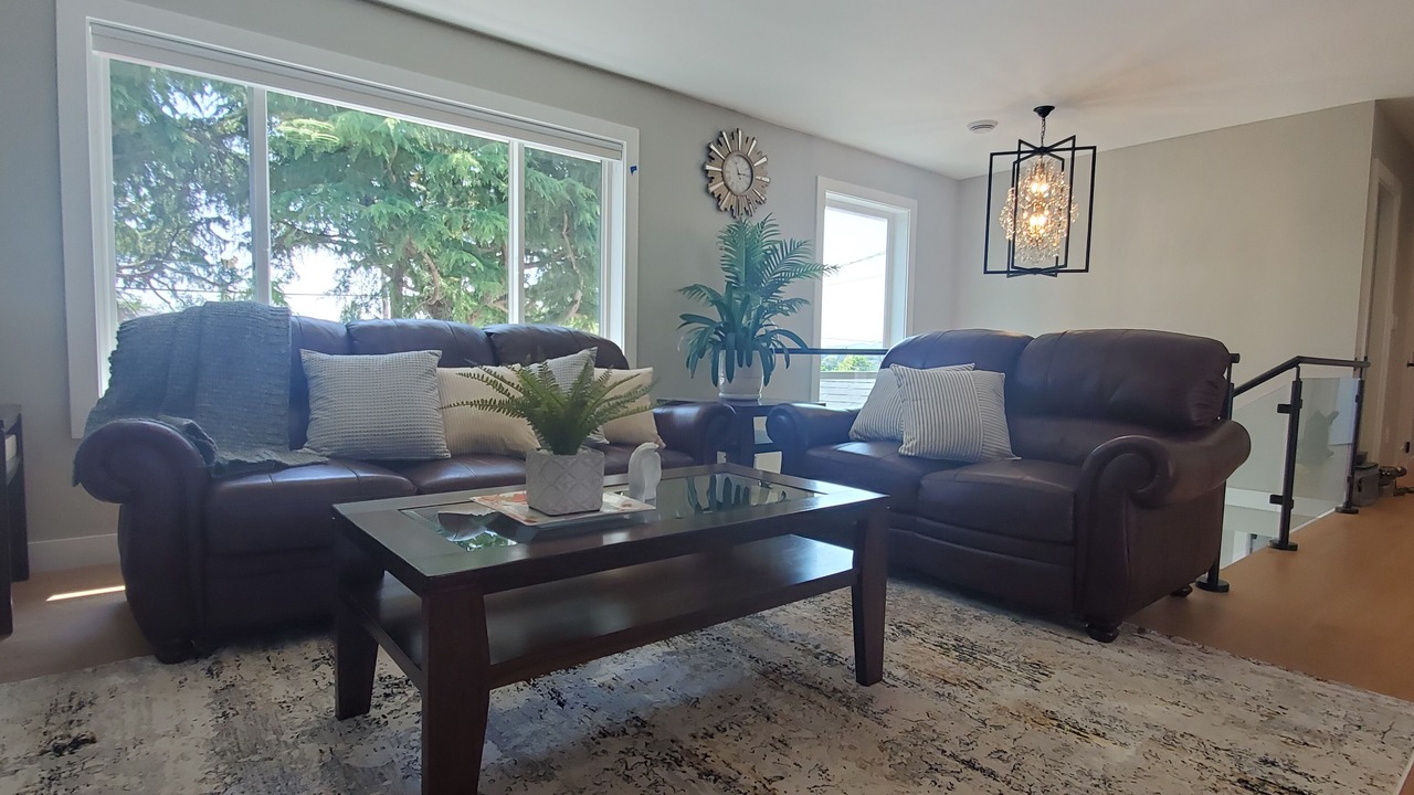 Photo of Livingroom in Gordon Head