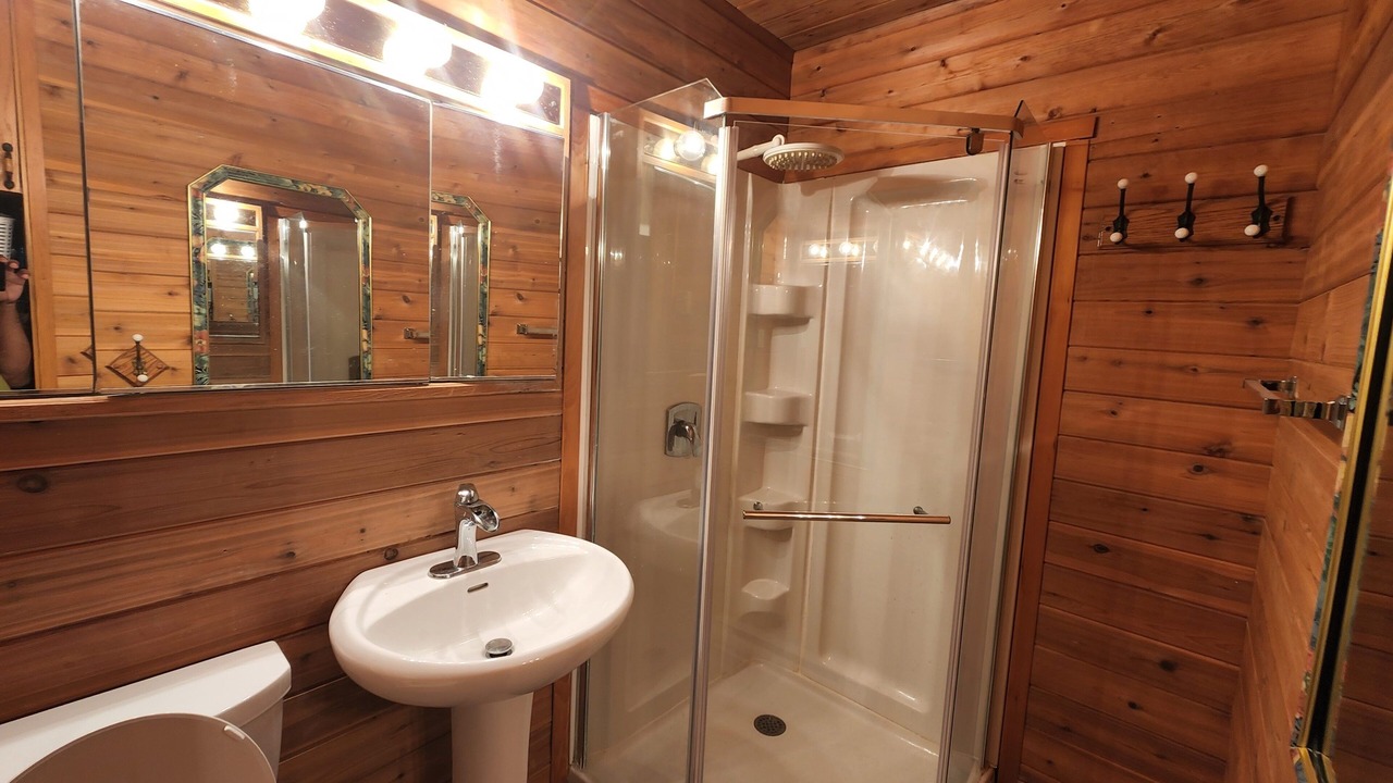 Photo of Bathroom in Lester Beach
