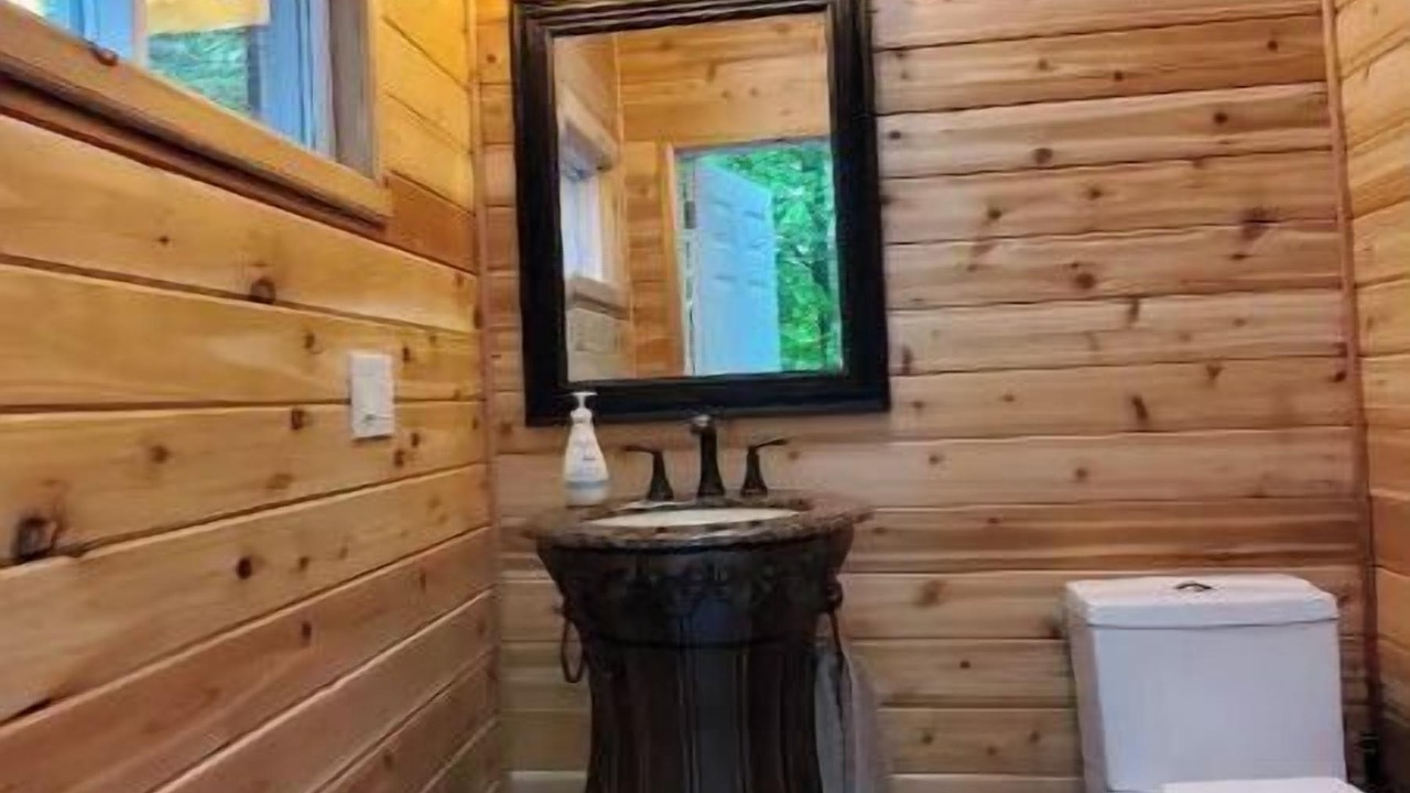Photo of Bathroom in Tyendinaga