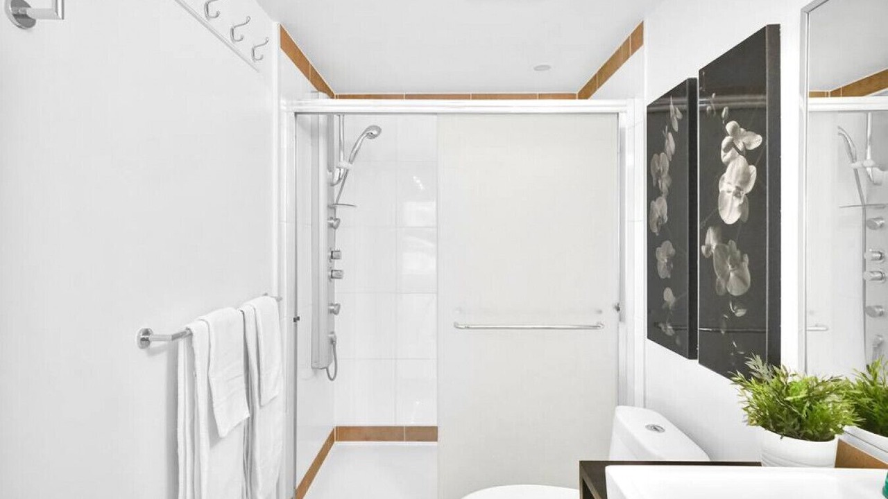 Photo of Bathroom in Crosstown