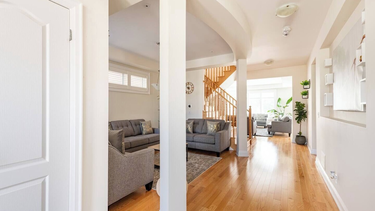 Photo of Livingroom in Durham Region