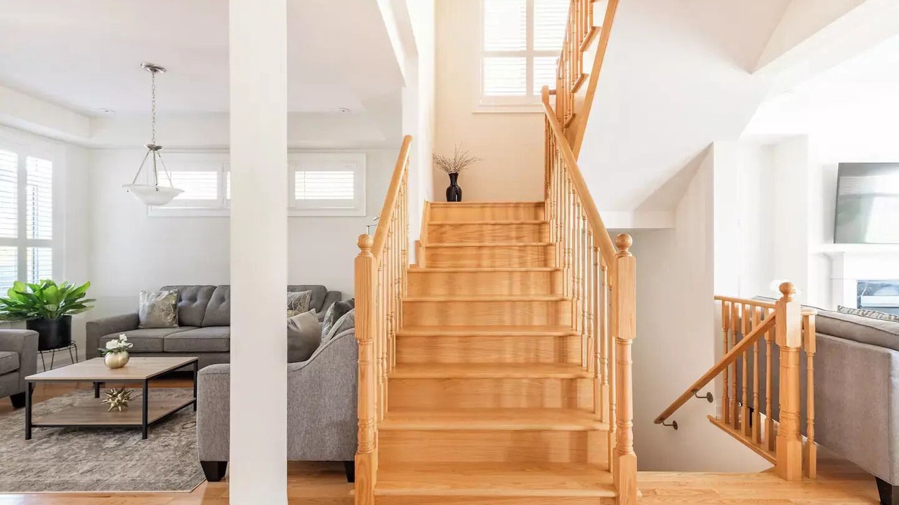 Photo of Livingroom in Durham Region