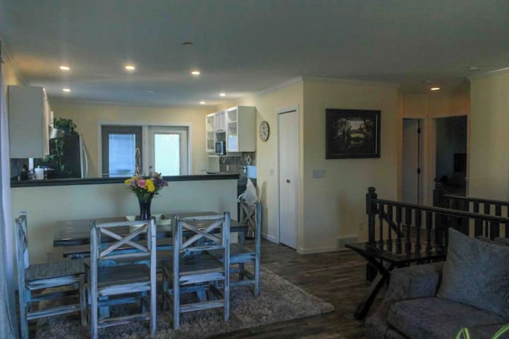 Photo of Livingroom in South Pandosy
