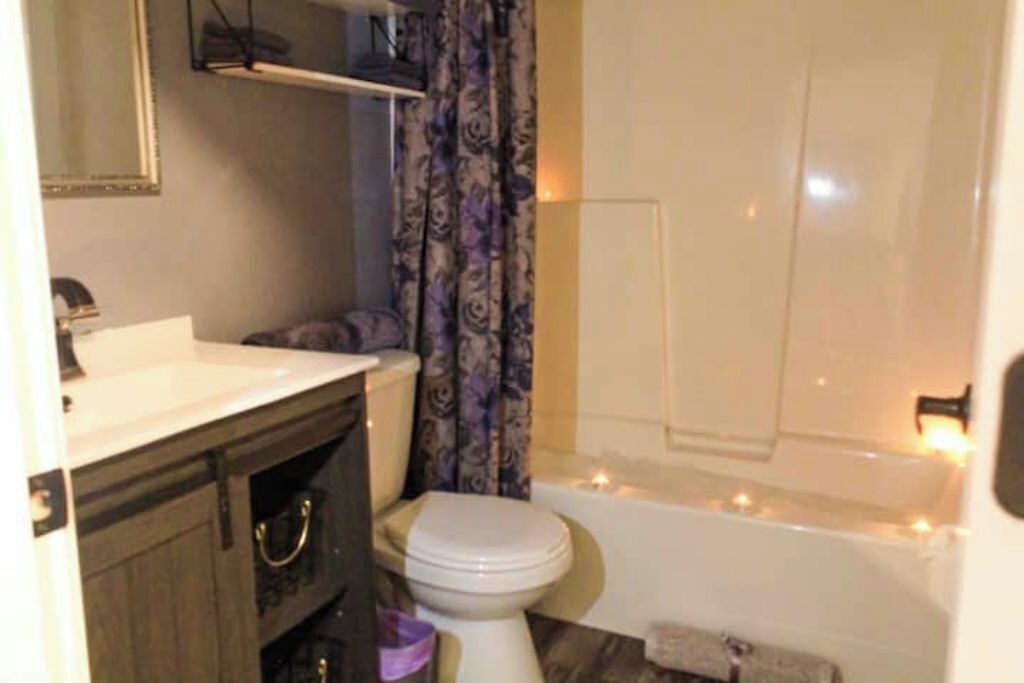 Photo of Bathroom in South Pandosy