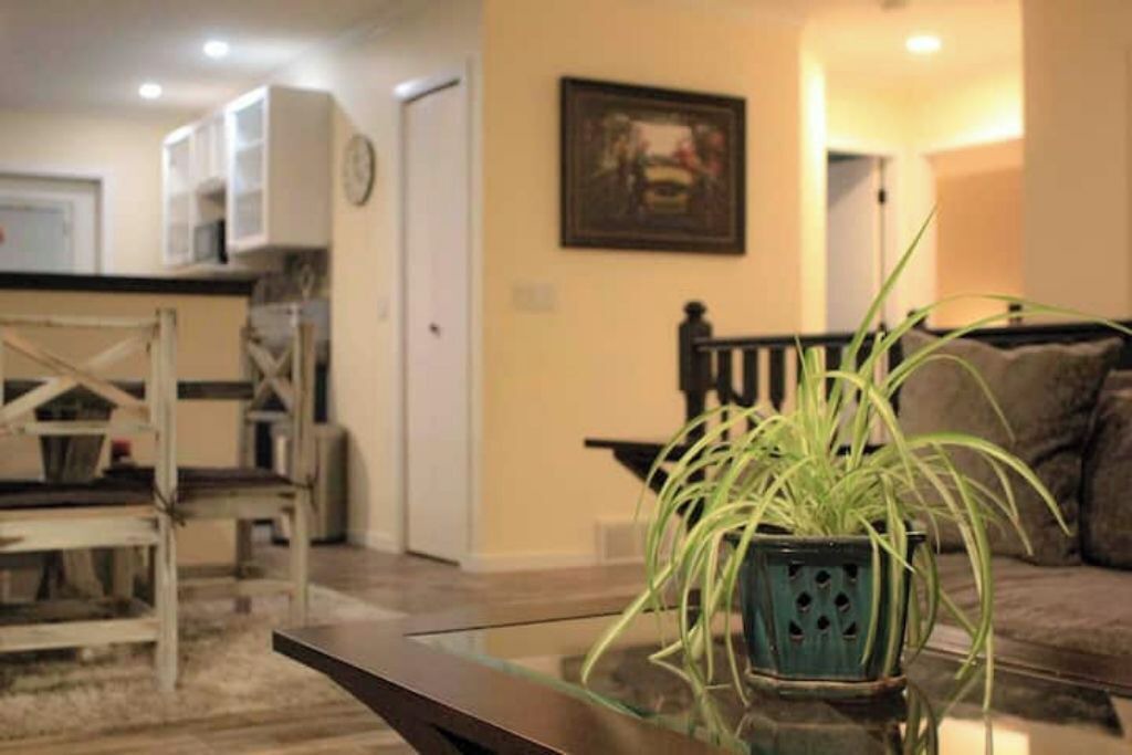 Photo of Livingroom in South Pandosy