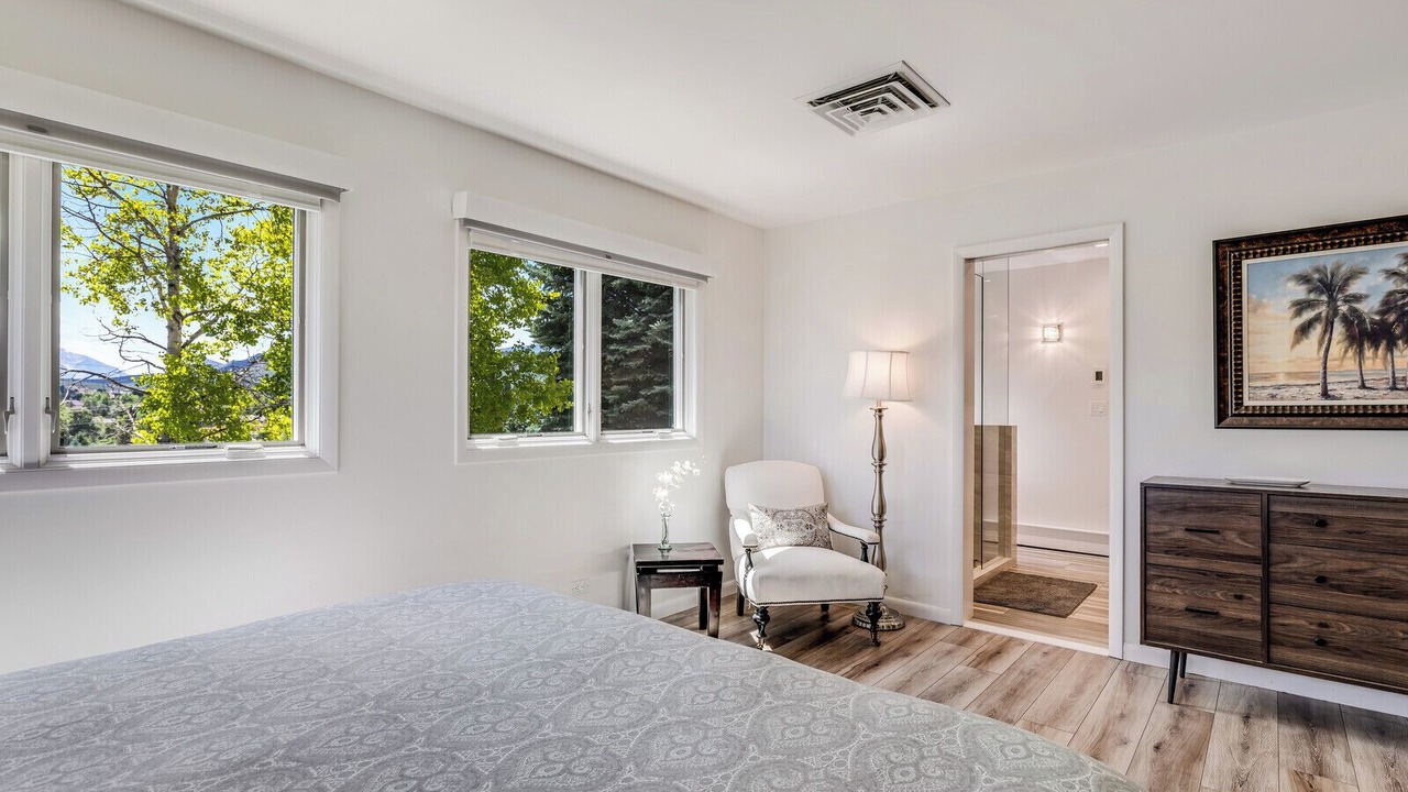 Photo of Bedroom in Glenwood Springs