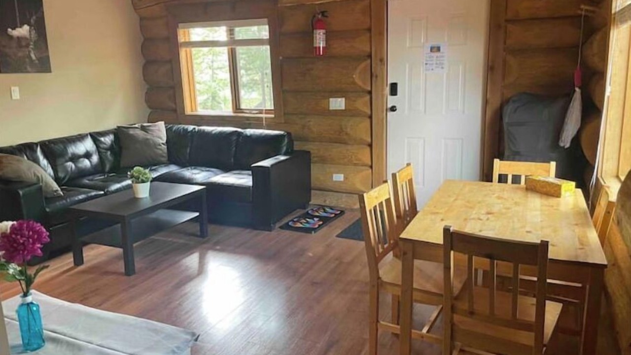 Photo of Livingroom in Lac Le Jeune