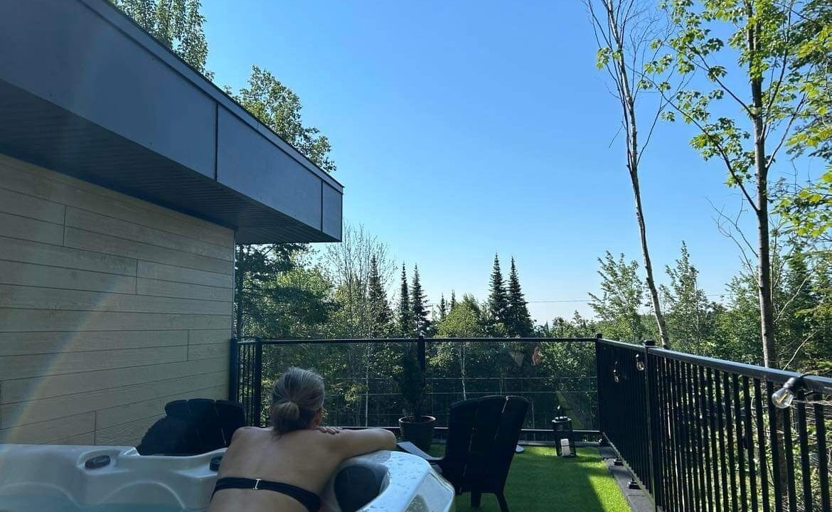 Photo of Outdoor in Adstock