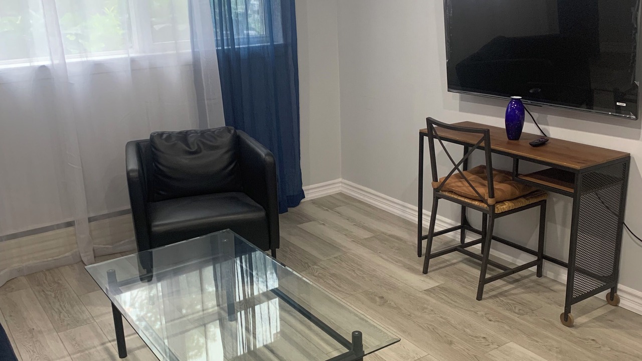 Photo of Livingroom in New Toronto