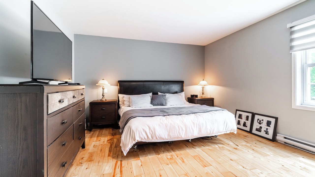 Photo of Bedroom in Les Pays-d'en-Haut Regional County Municipality