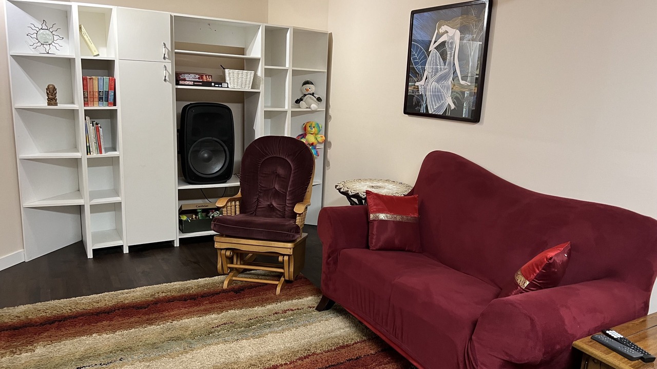 Photo of Livingroom in Crescent Heights