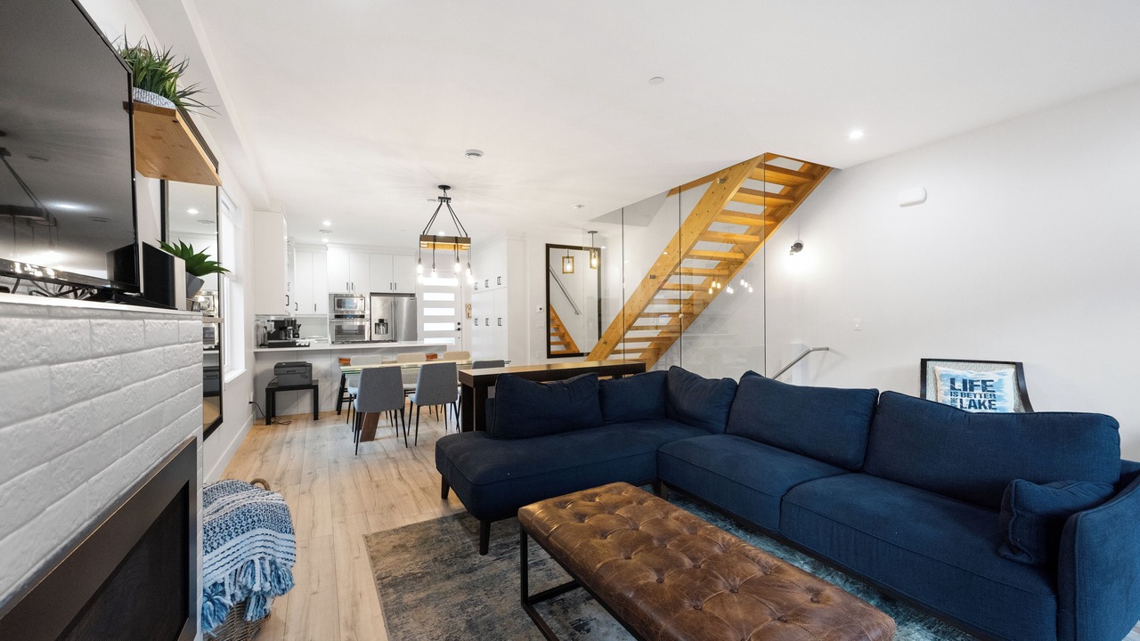 Photo of Livingroom in Cultus Lake