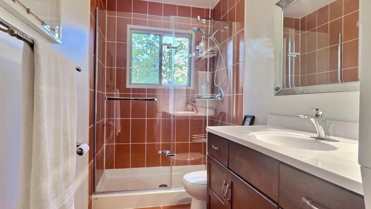 Photo of Bathroom in Beaconia