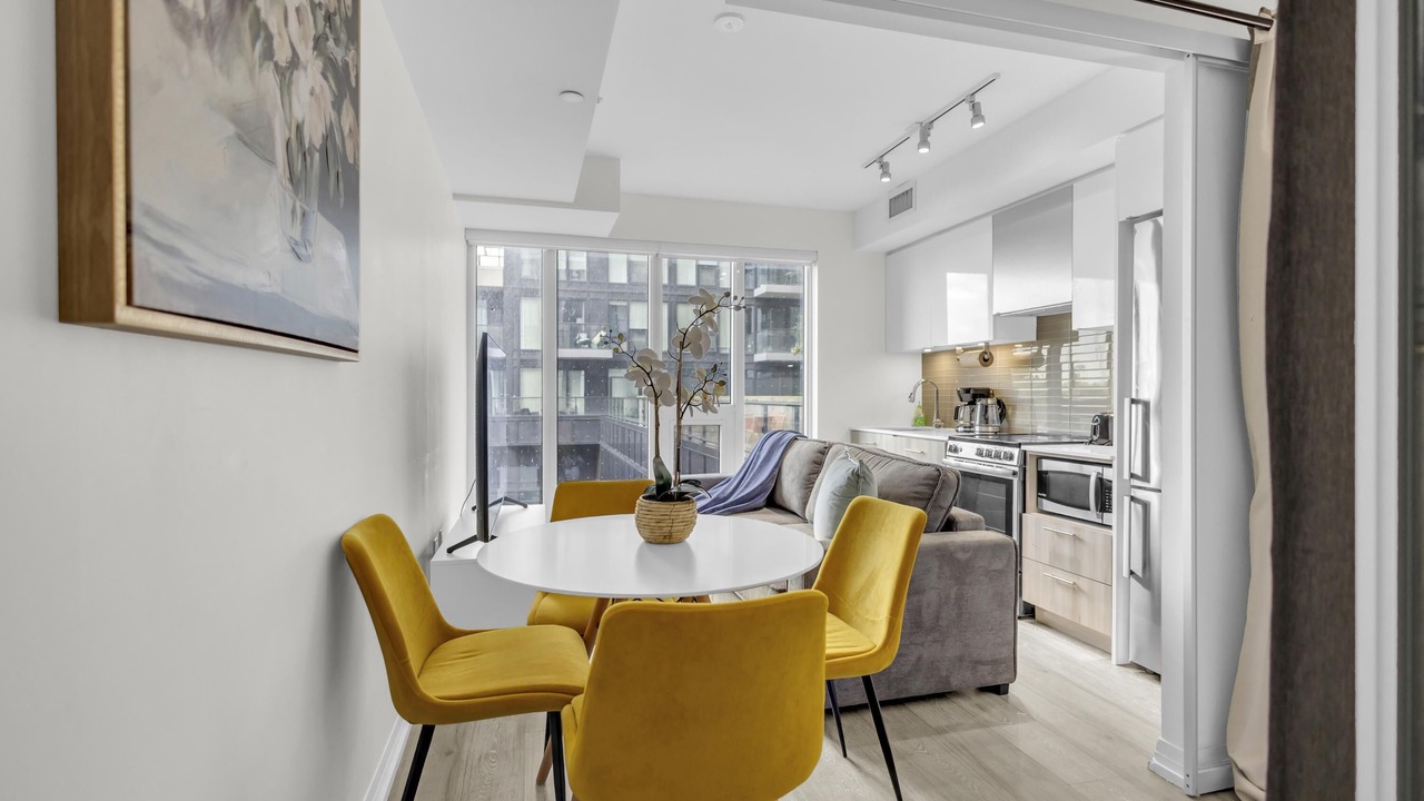 Photo of Livingroom in Garden District