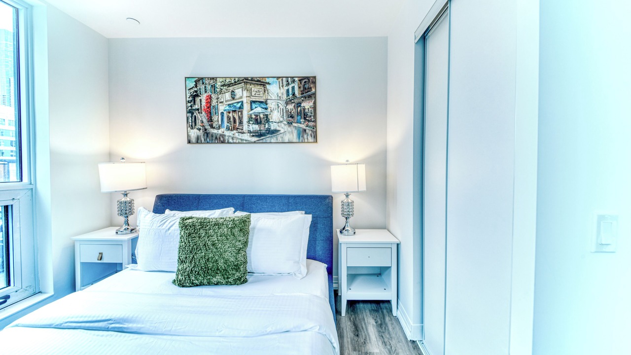 Photo of Bedroom in Garden District