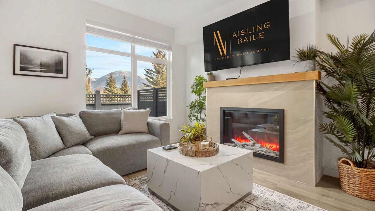 Photo of Livingroom in East Kootenay