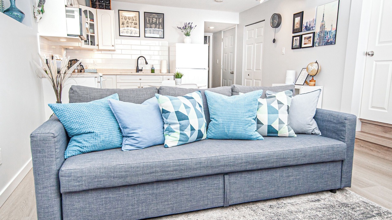 Photo of Livingroom in Langley