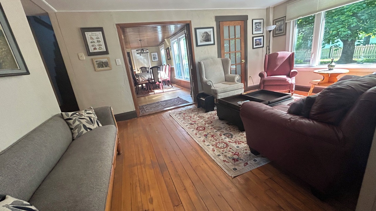 Photo of Livingroom in Kings County