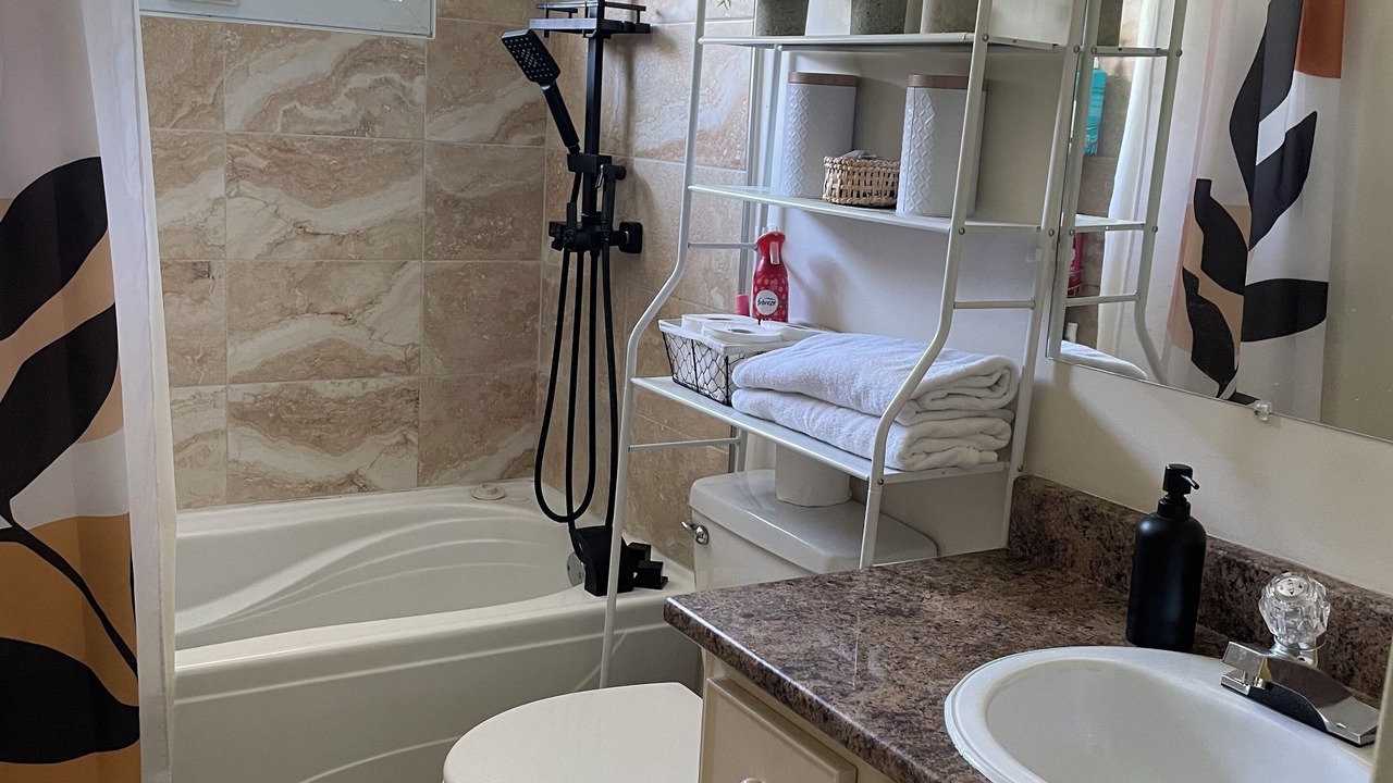 Photo of Bathroom in Downtown Gatineau
