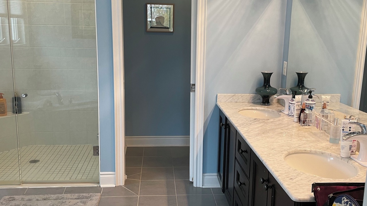 Photo of Bathroom in Wasaga Beach