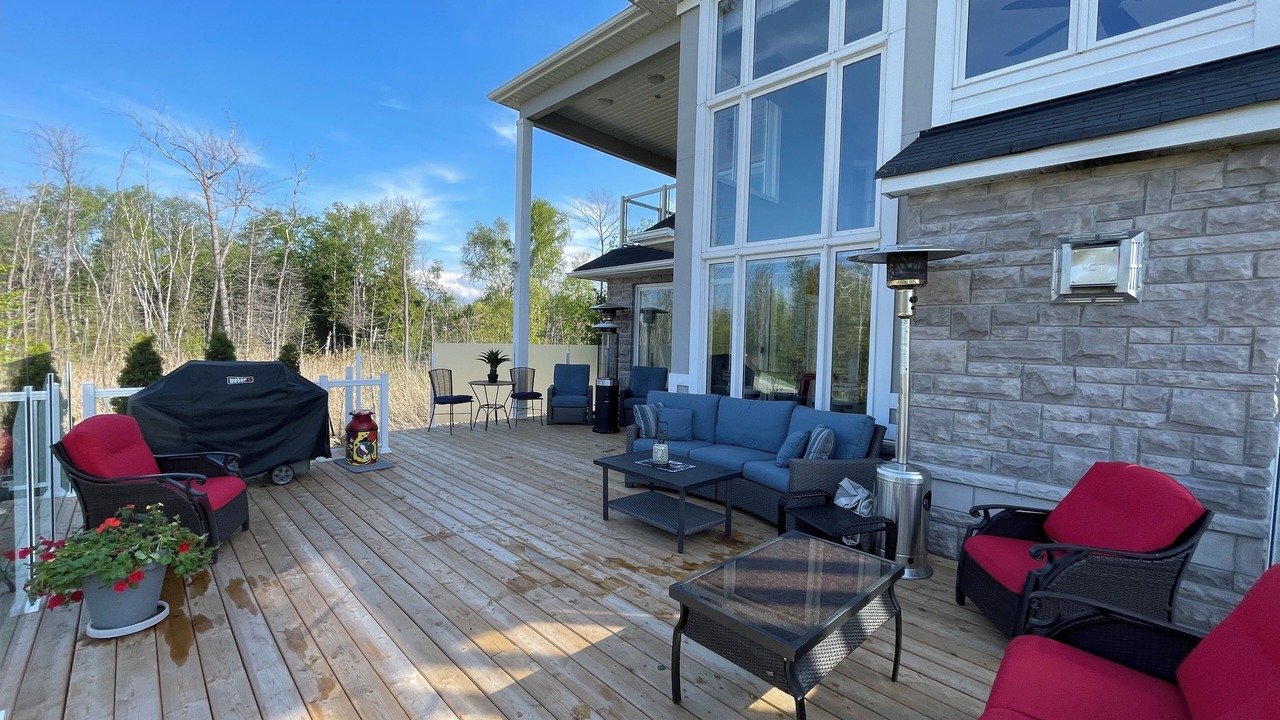 Photo of Patio Balcony in Wasaga Beach