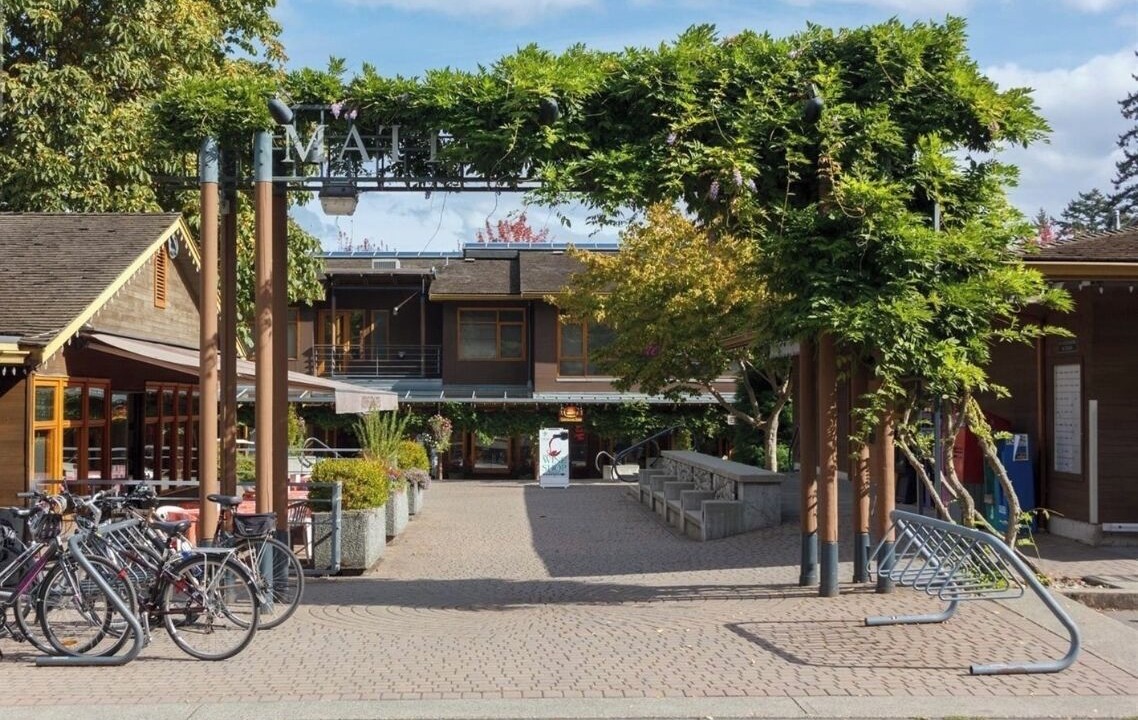 Photo of Outdoor in Cordova Bay