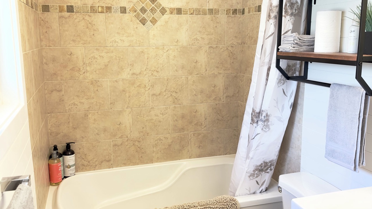 Photo of Bathroom in Granthams Landing