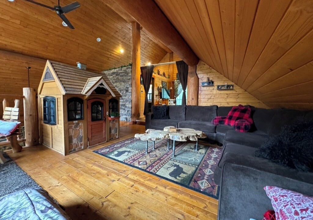 Photo of Livingroom in Popkum