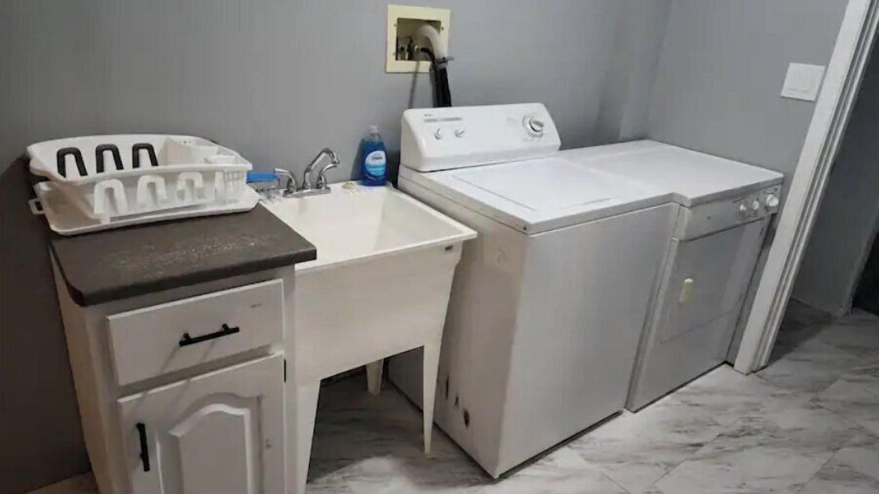 Photo of Bathroom in Lake Cowichan