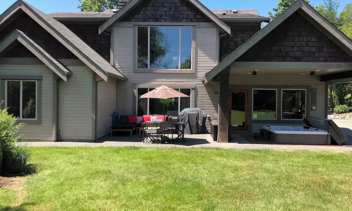 Photo of Patio Balcony in Central Saanich