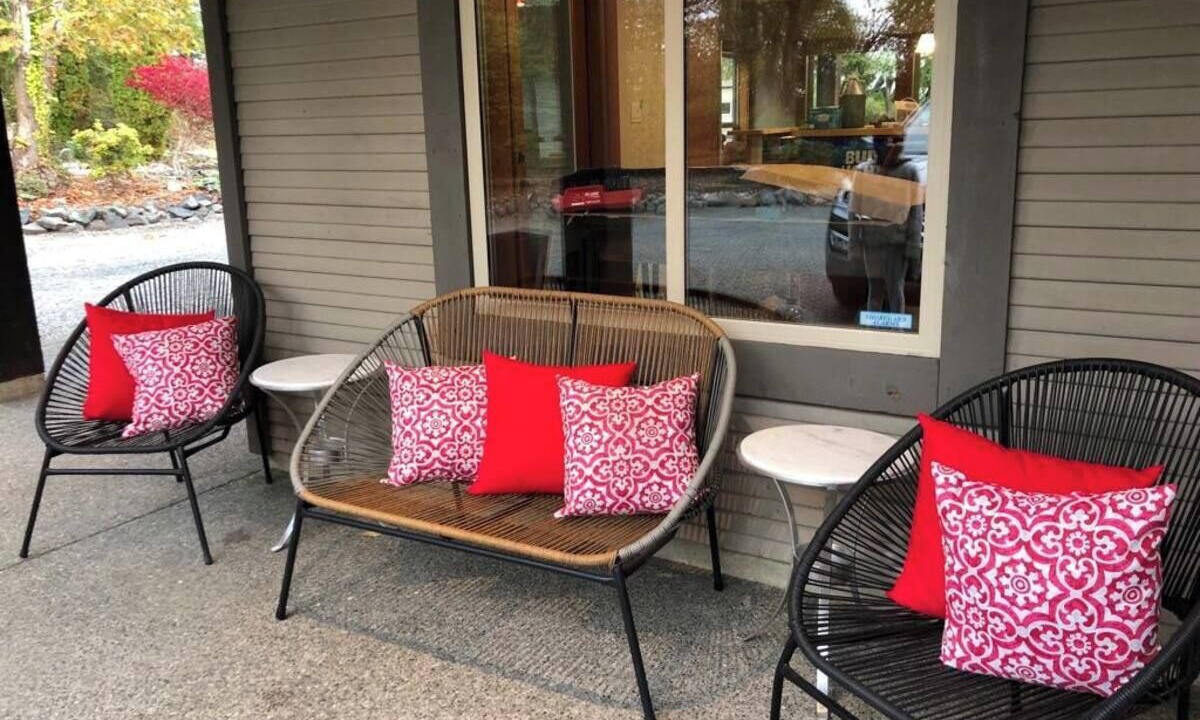 Photo of Patio Balcony in Central Saanich