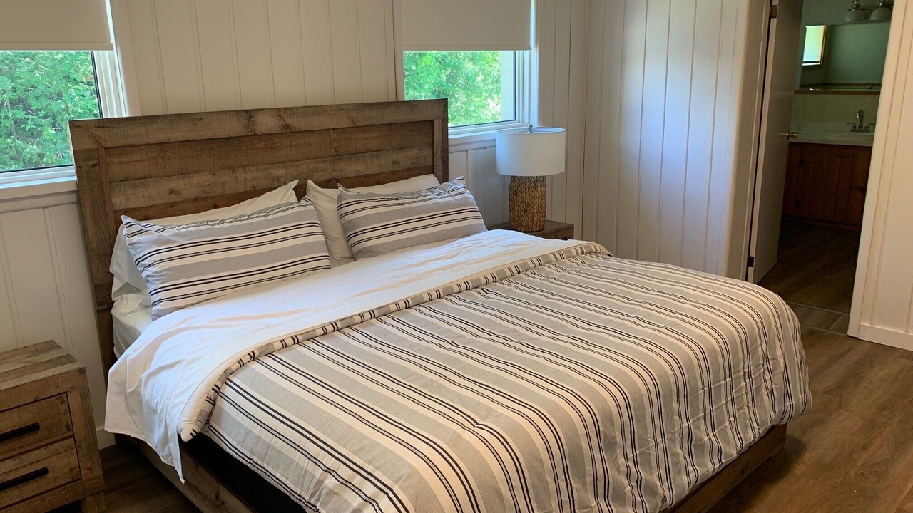 Photo of Bedroom in Honey Harbour