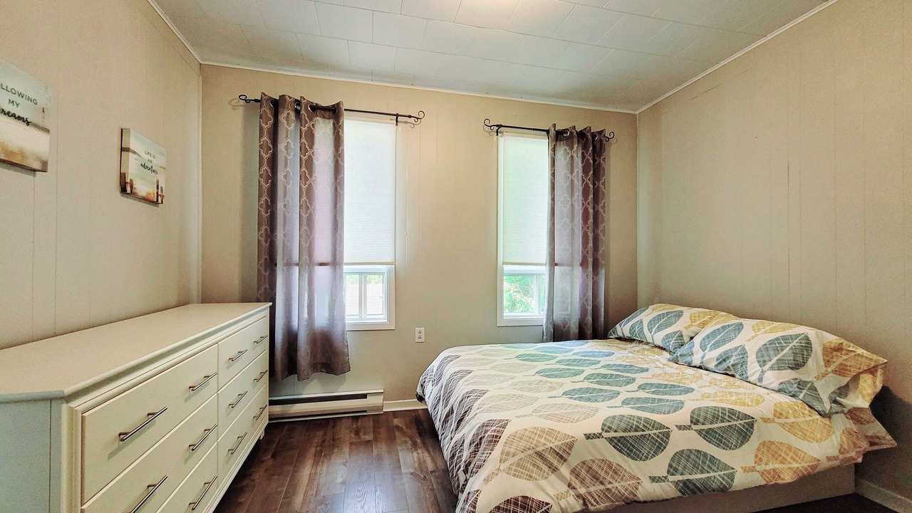 Photo of Bedroom in Pohenegamook