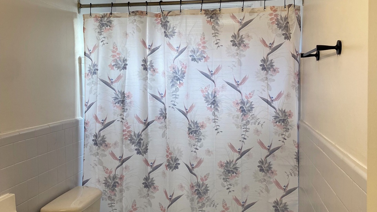 Photo of Bathroom in Saint-Leonard