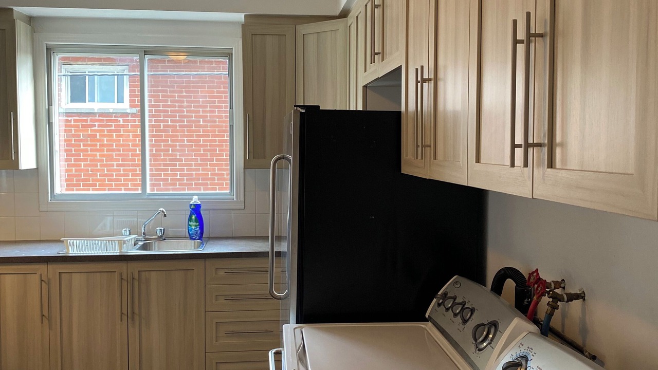 Photo of Kitchen in Saint-Leonard