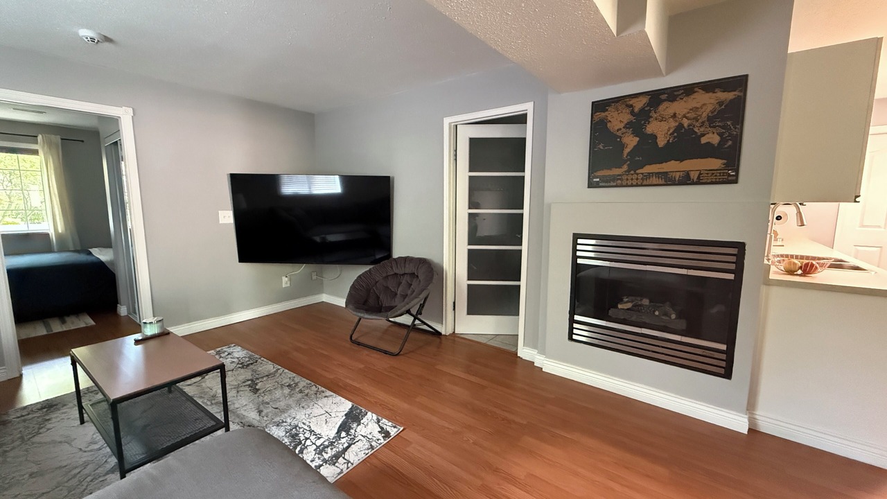 Photo of Livingroom in Walnut Grove