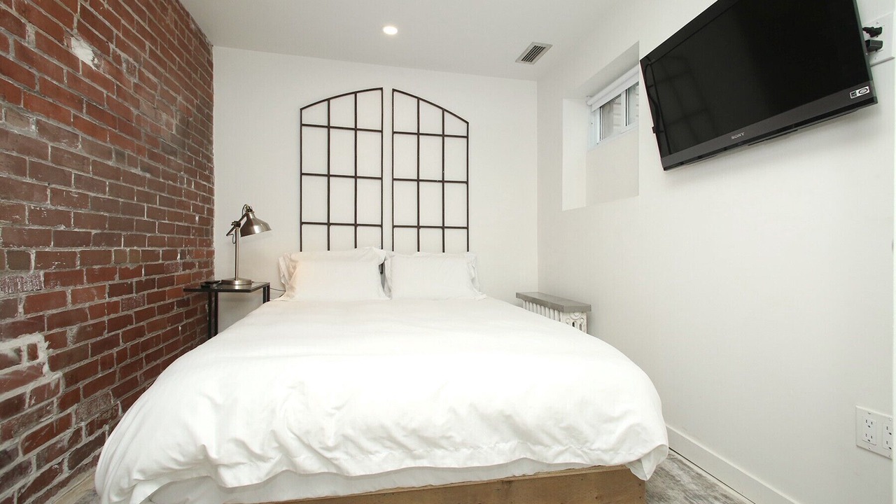 Photo of Bedroom in Leslieville