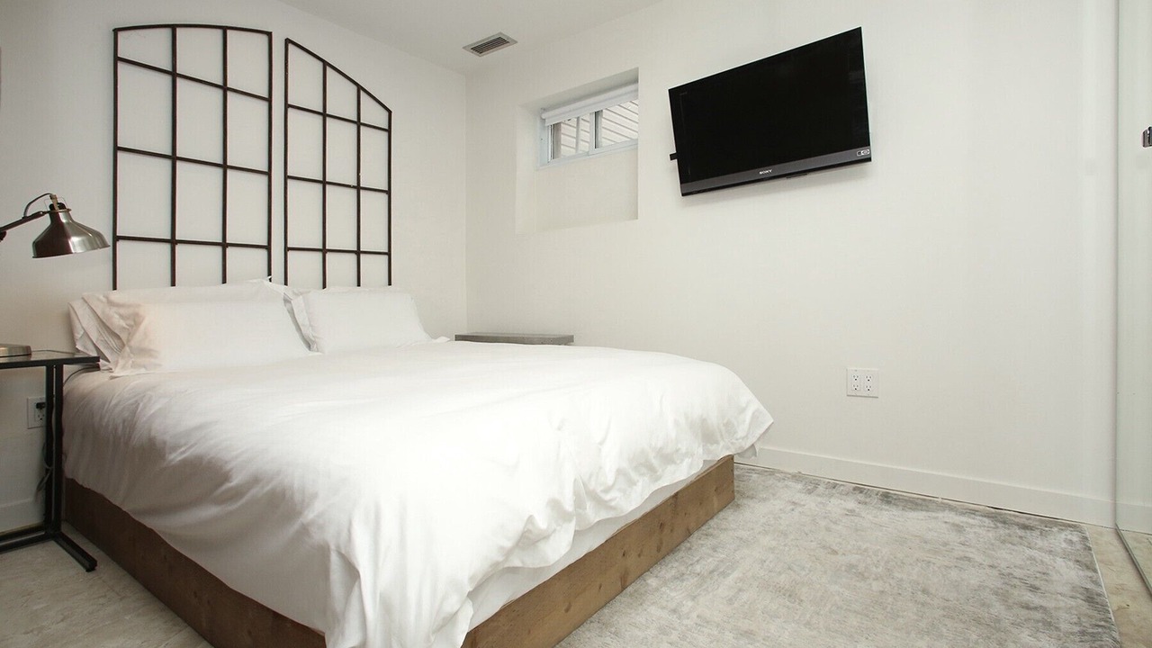 Photo of Bedroom in Leslieville