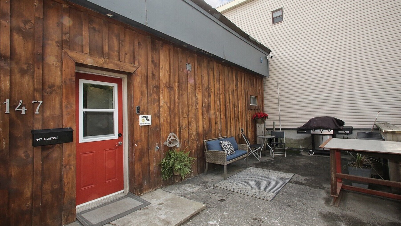 Photo of Patio Balcony in Leslieville