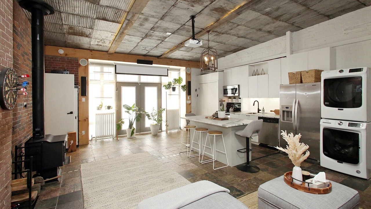 Photo of Others in Leslieville