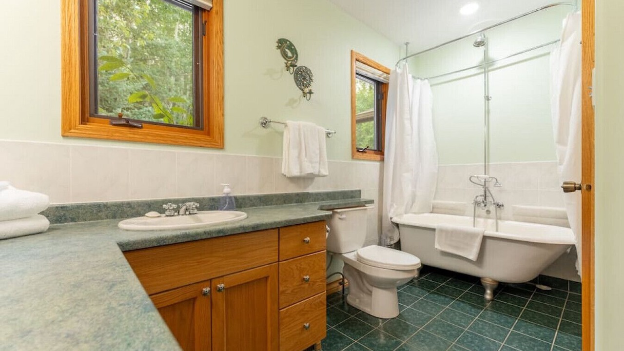 Photo of Bathroom in Jasper East