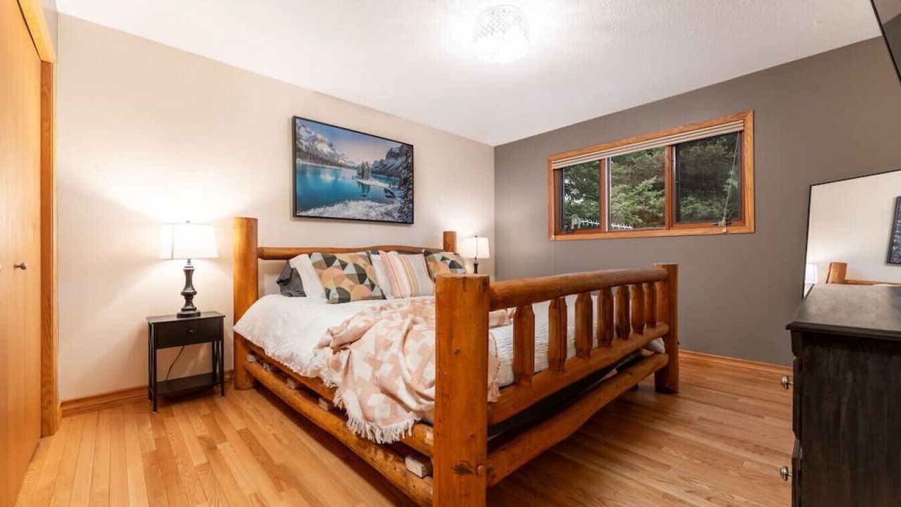 Photo of Bedroom in Jasper East