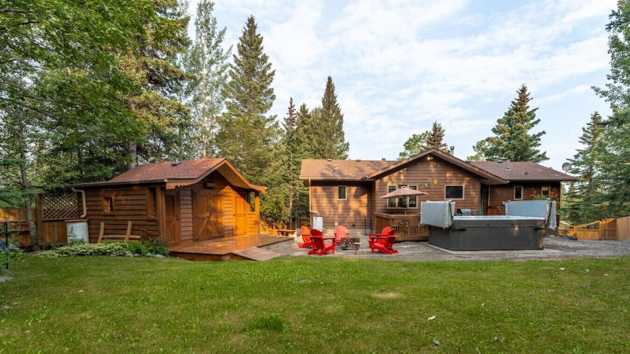 Photo of Outdoor in Jasper East