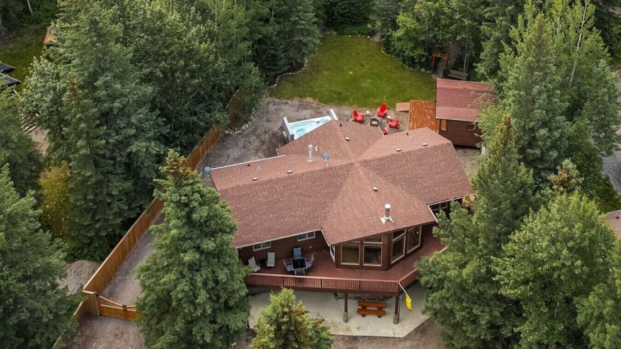 Photo of Outdoor in Jasper East