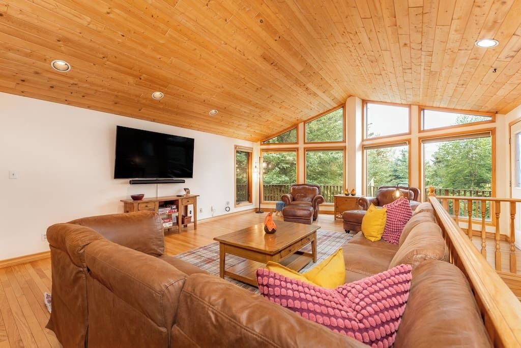 Photo of Livingroom in Jasper East