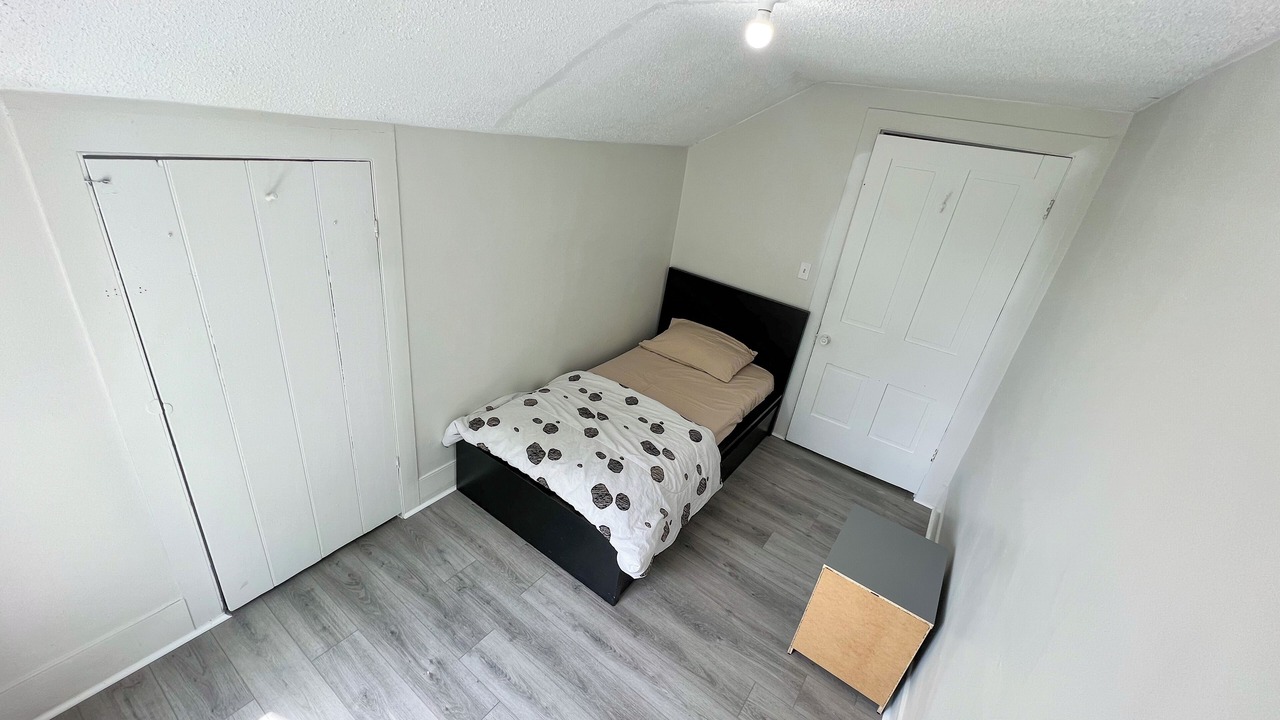 Photo of Bedroom in Halton Regional Municipality
