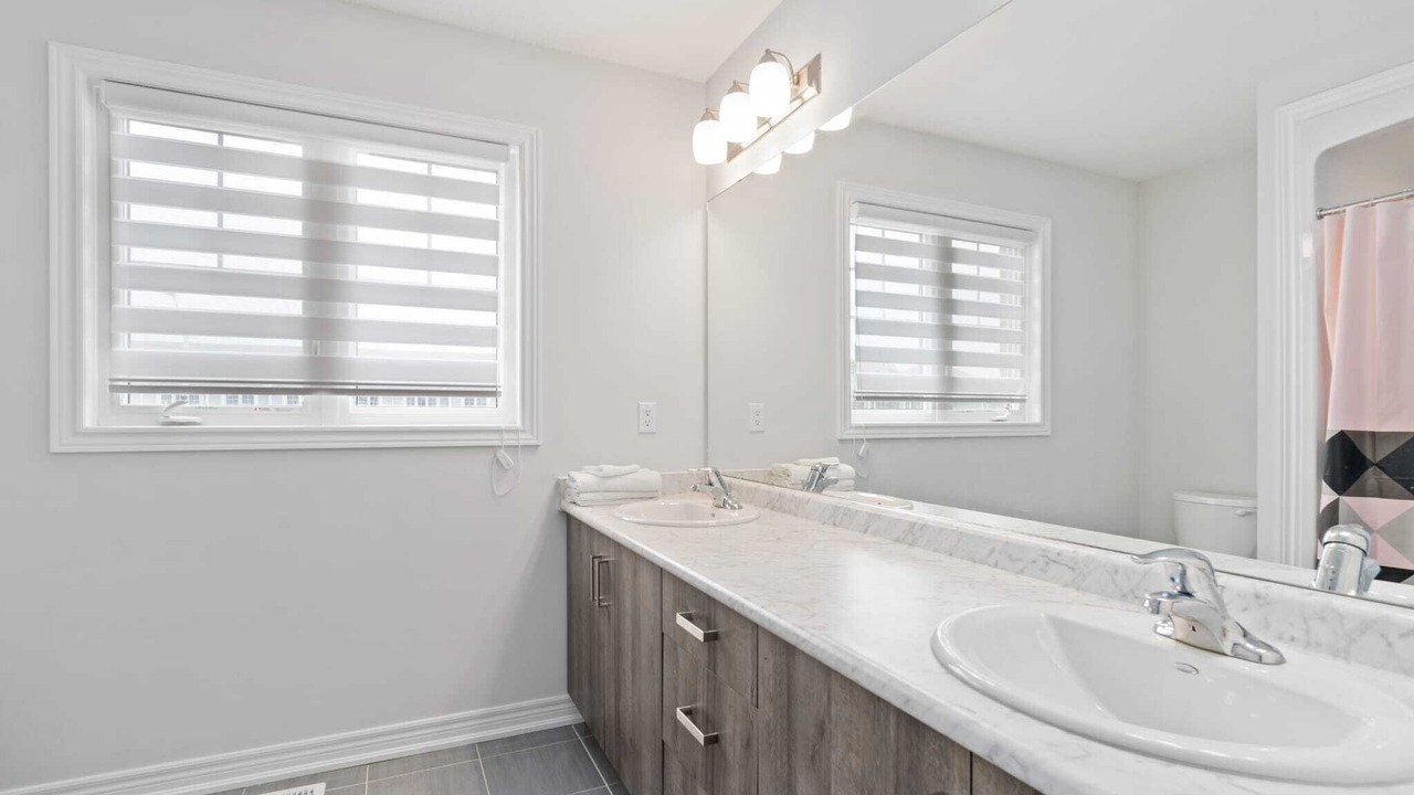 Photo of Bathroom in Welland